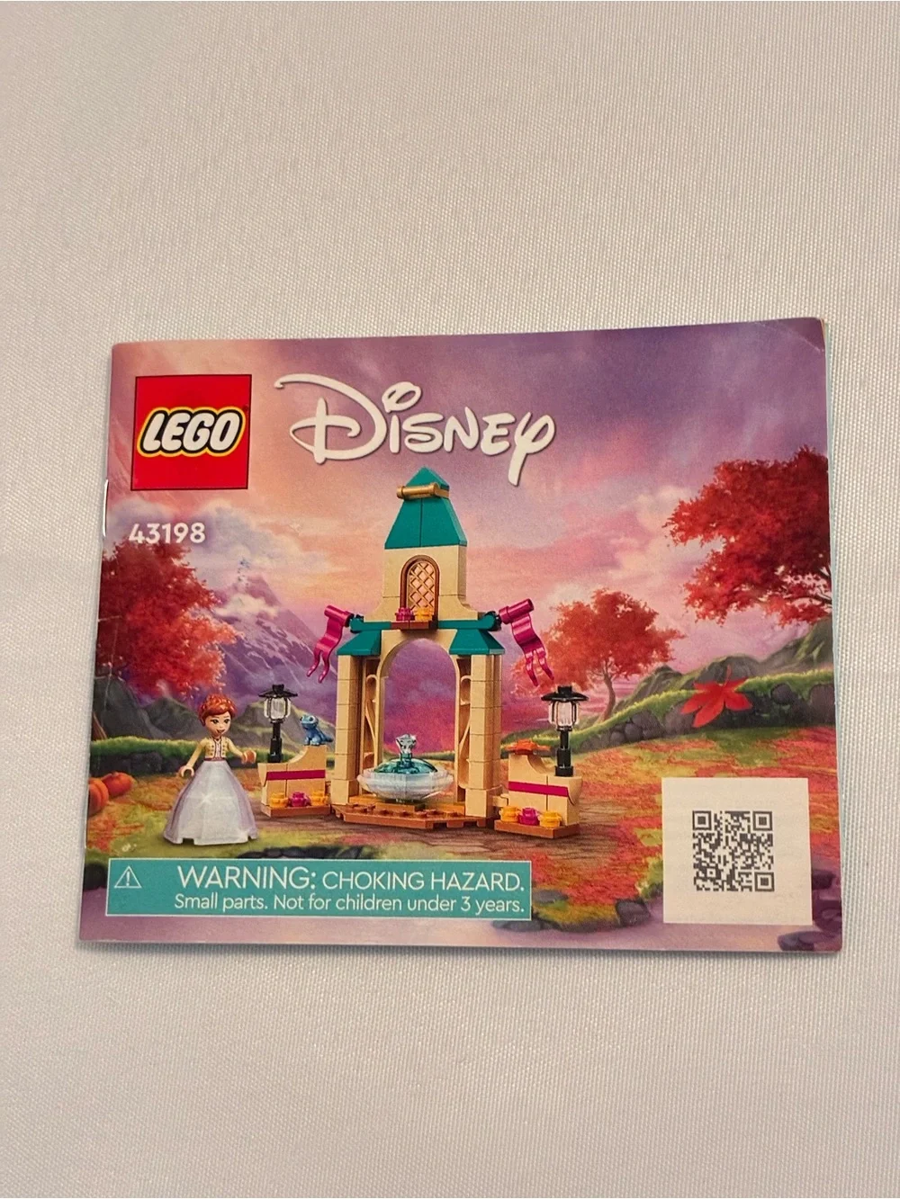 Lego Disney Frozen Anna’s Castle Courtyard #43198 Retired